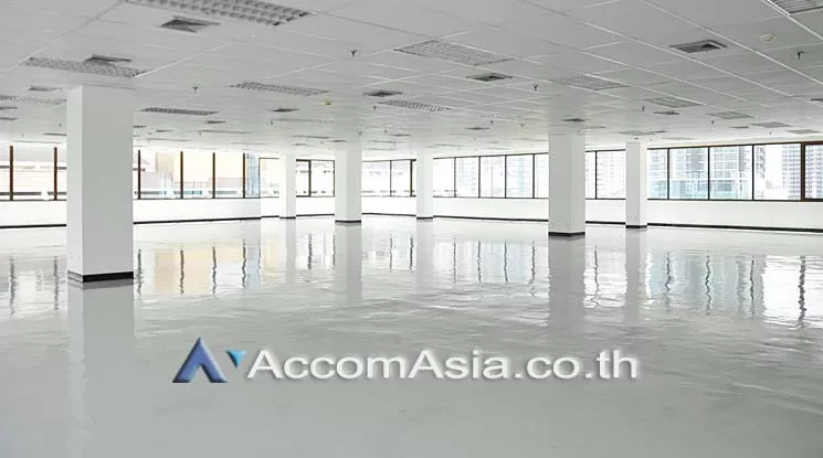 unit Office space For Rent in Silom, Bangkok  near BTS Sala Daeng (AA14730)